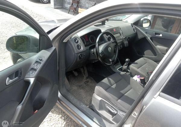 Volkswagen Tiguan cena 28300 przebieg: 275000, rok produkcji 2008 z Ostrów Wielkopolski małe 154